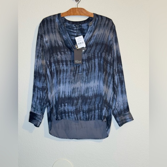 Rails Black Tide Stylish Black and Gray Women's Top NEW - Picture 2 of 8